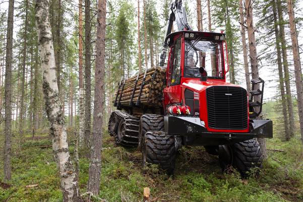 Komatsu 825TX с грузом