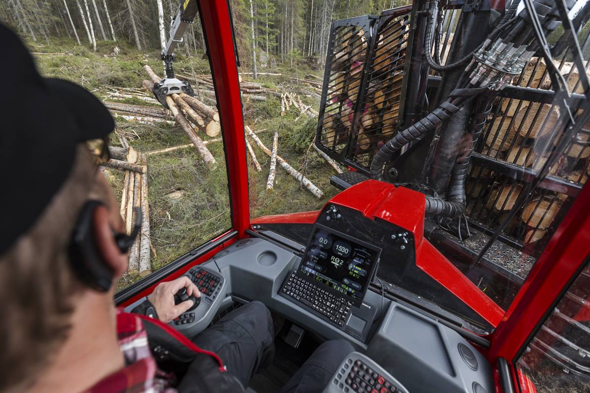 Komatsu 875 у роботі