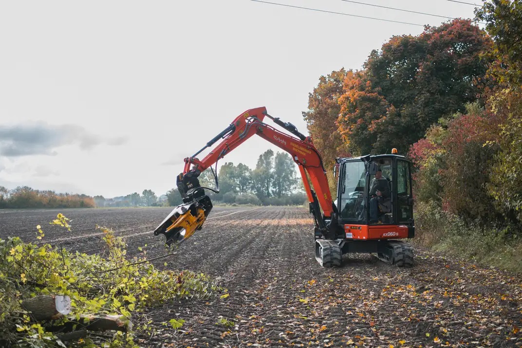 TMK 300 — гидравлические ножницы для древесины: общий вид